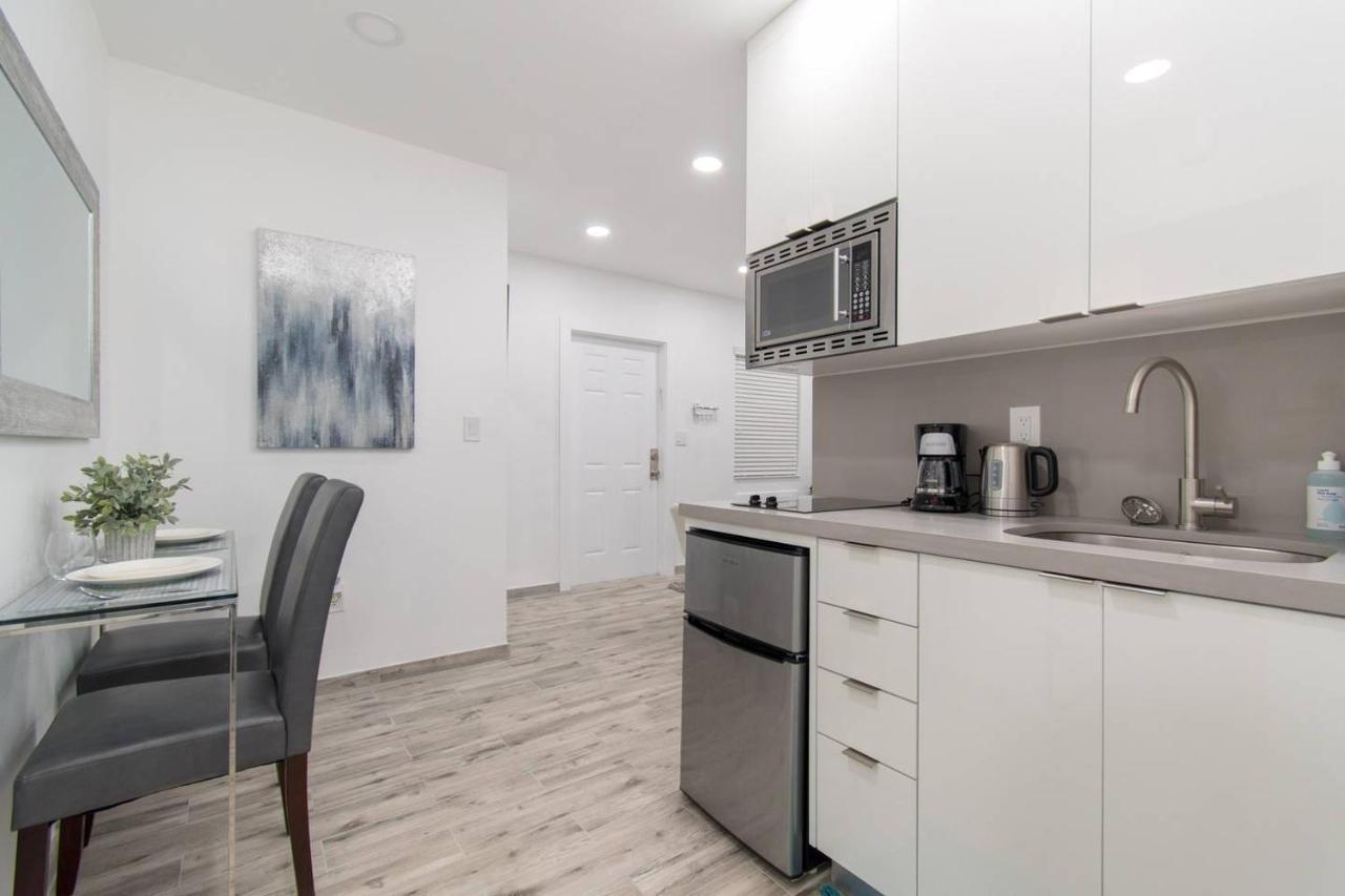Newly Renovated 1 Bedroom Apt Designer Unit # 3 戴尼亚 外观 照片