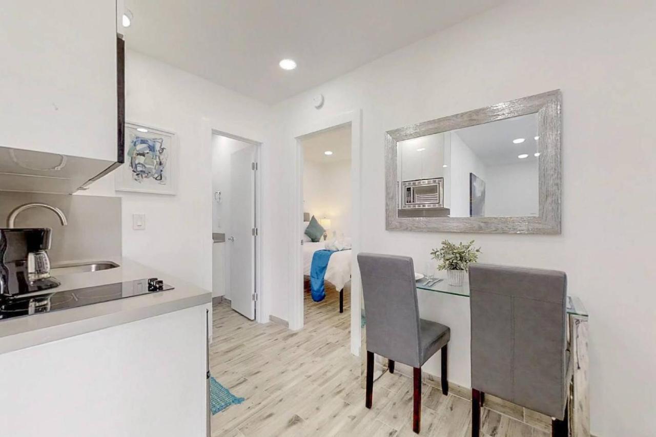Newly Renovated 1 Bedroom Apt Designer Unit # 3 戴尼亚 外观 照片